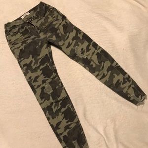 Camo high rise skinny jeans
